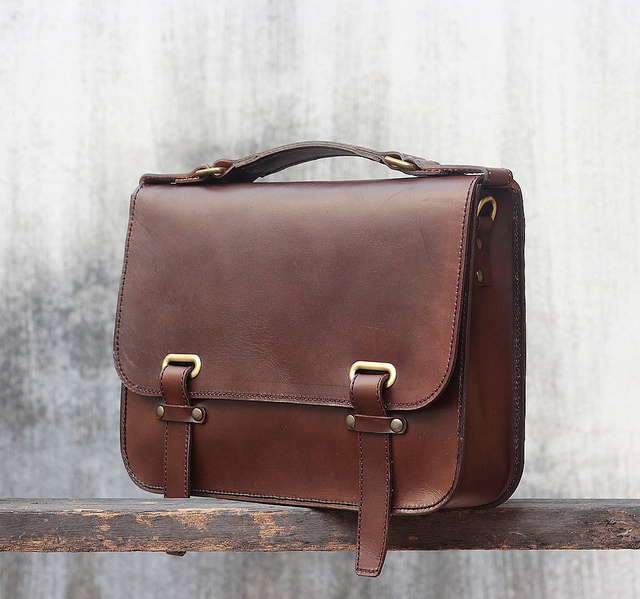 leather cleaner for designer handbolsas